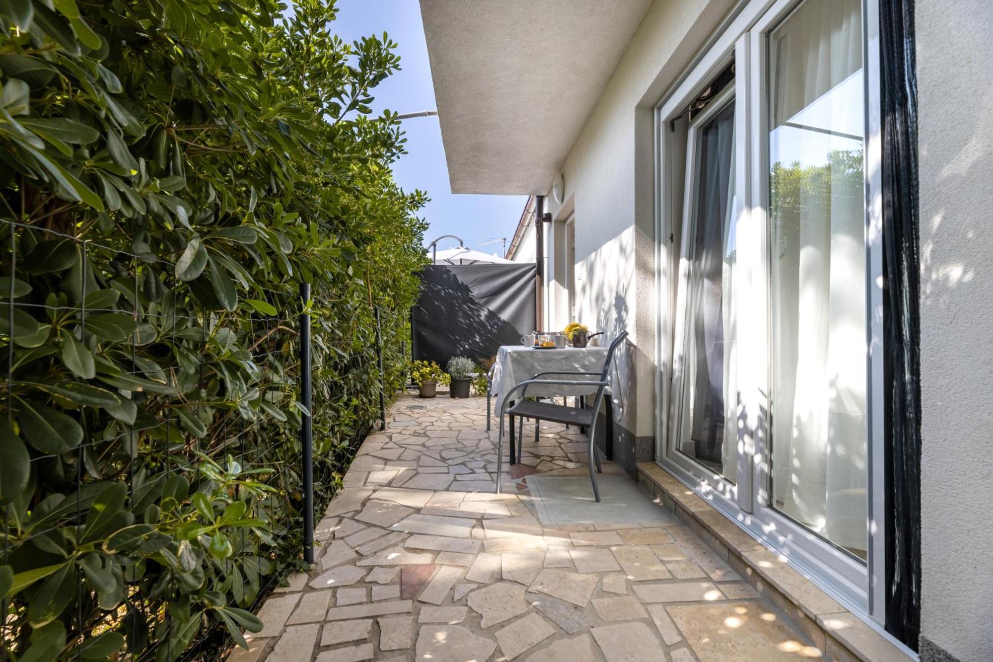 Apartments Lacrima Шіло Екстер'єр фото