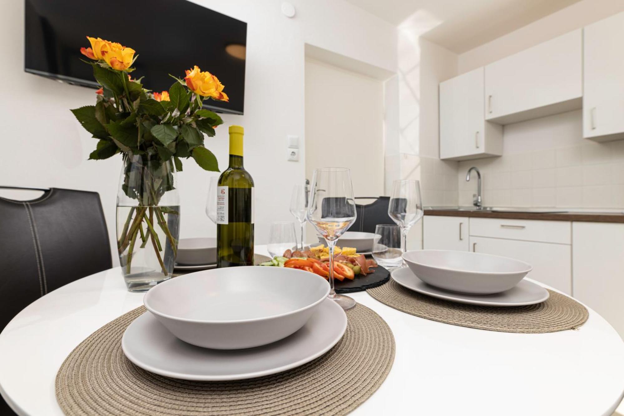 Apartments Lacrima Шіло Екстер'єр фото