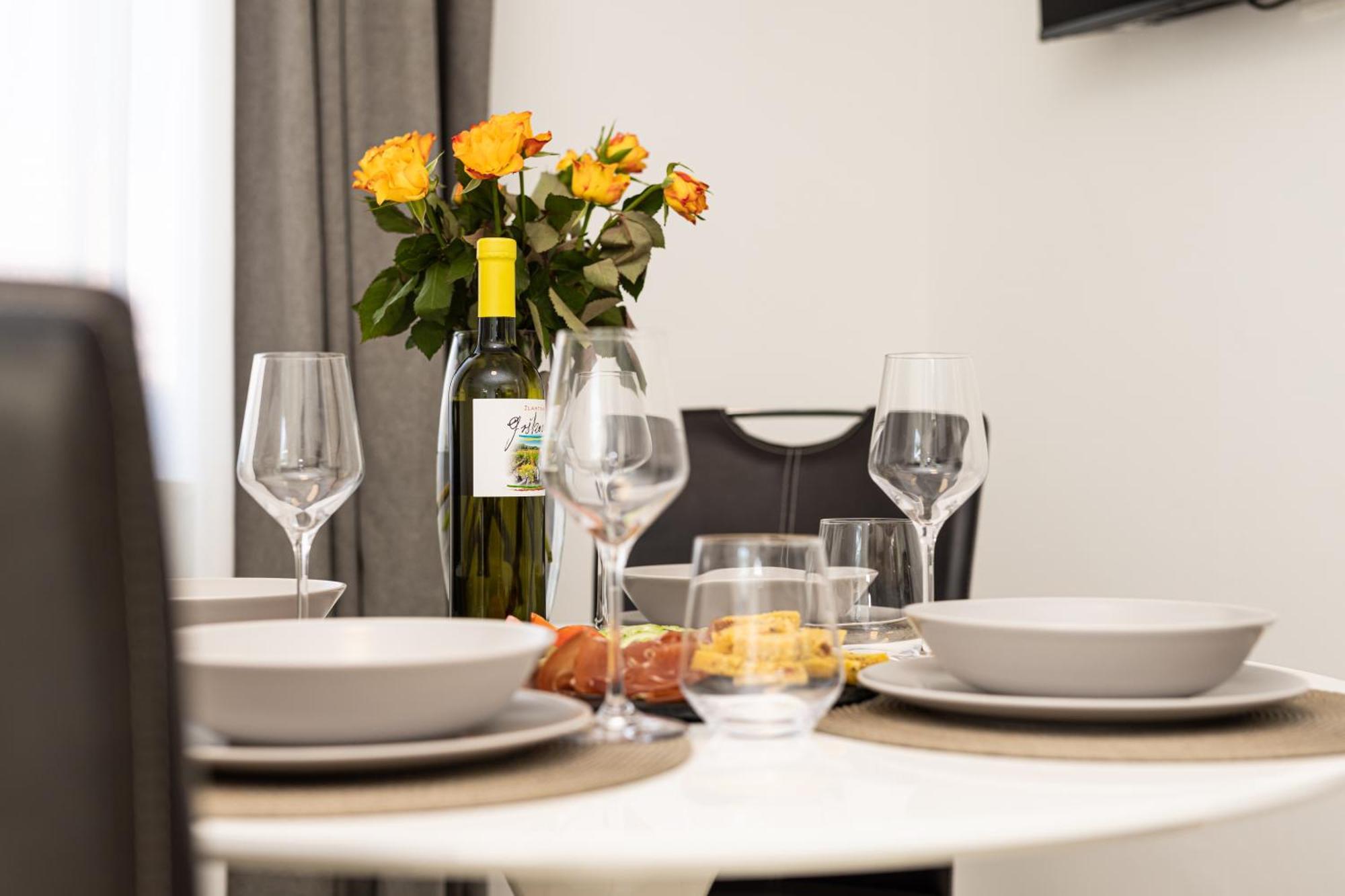 Apartments Lacrima Шіло Екстер'єр фото